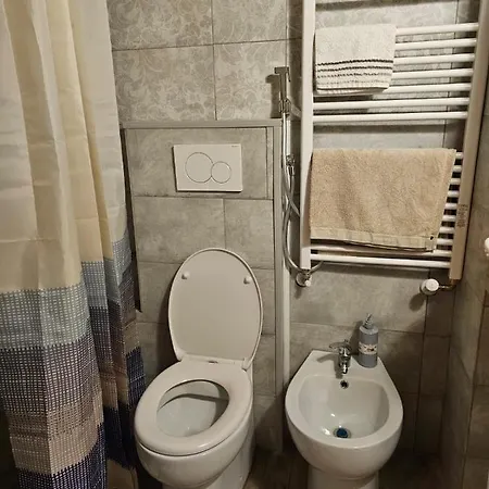 Homestory 3 Via Idice 103 Pizzano Bo ゲストハウス 3*