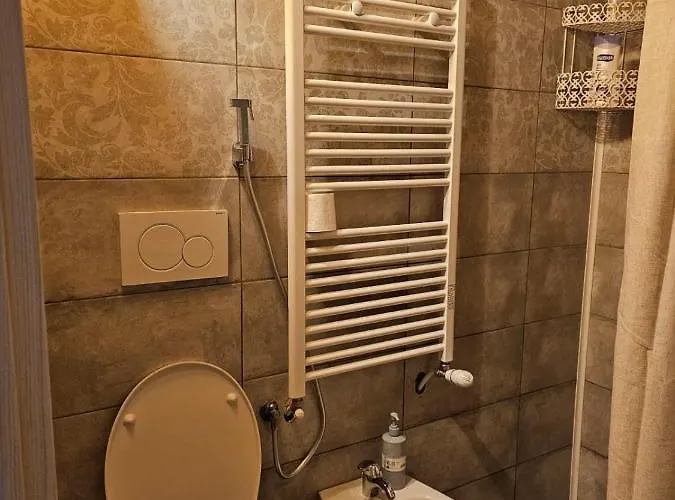 Πανσιόν Homestory 3 Via Idice 103 Pizzano Bo